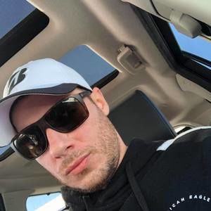 Meet your Posher, Armando